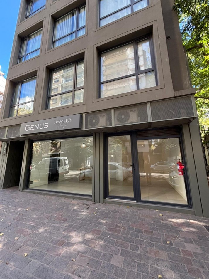 MODERNO LOCAL EN VENTA EN MACROCENTRO CON RENTA. MAR DEL PLATA