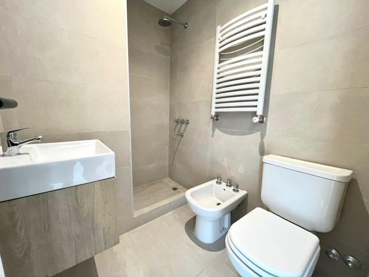 DEPARTAMENTO 2 AMBIENTES A ESTRENAR CON BALCON Y PARRILLA - ZONA ALDREY