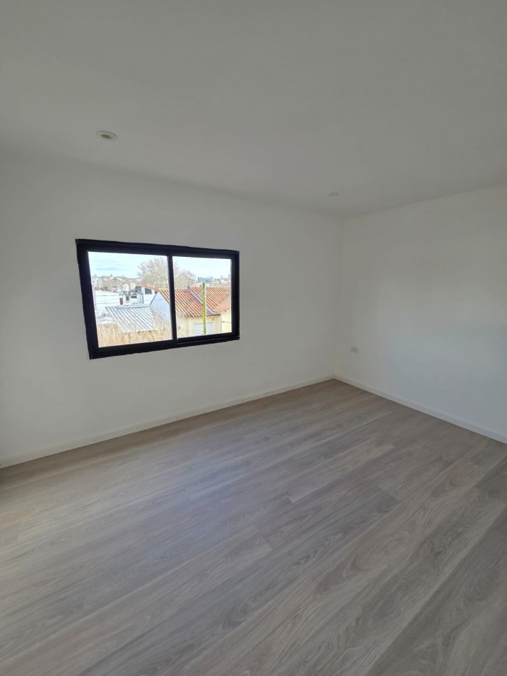 PH 3 AMBIENTES A ESTRENAR CON PATIO Y BALCON ZONA SAN JUAN