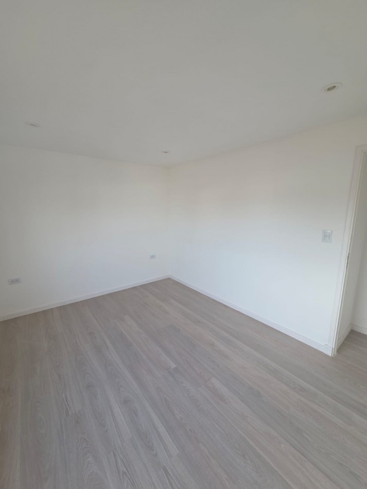 PH 3 AMBIENTES A ESTRENAR CON PATIO Y BALCON ZONA SAN JUAN