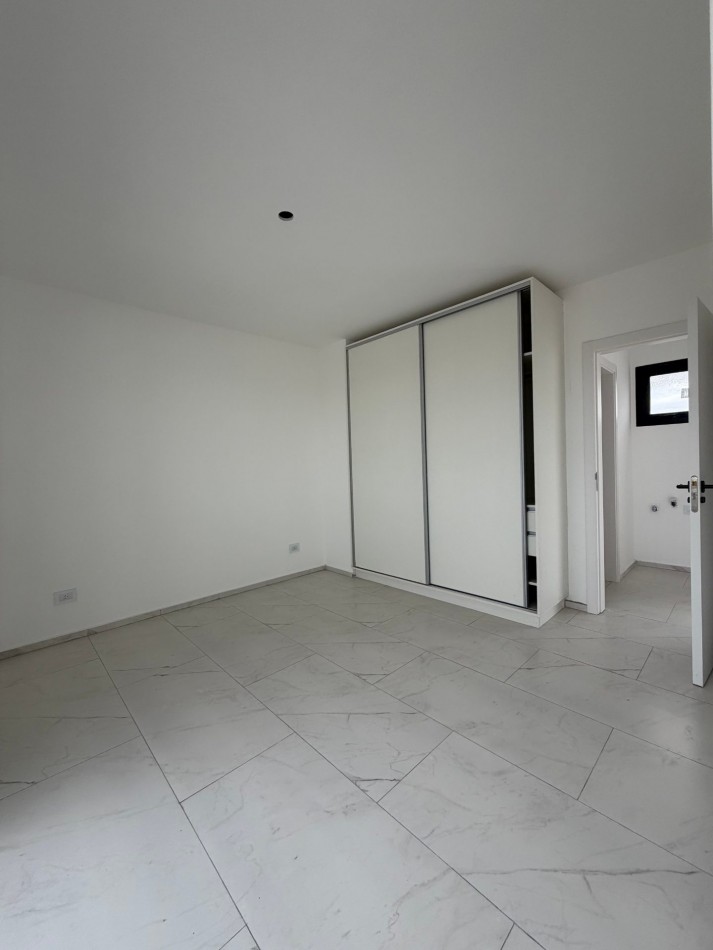 DEPARTAMENTO DOS AMBIENTES CON BALCON Y VISTAS ABIERTAS. SAN JOSE 