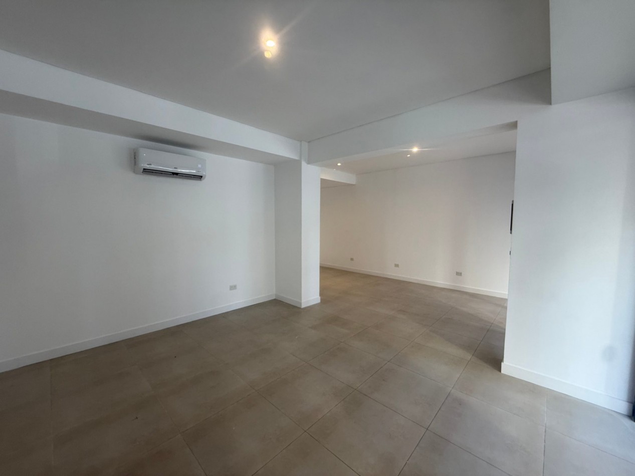 LOCAL COMERCIAL EN ALQUILER EN ZONA MACROCENTRO. MAR DEL PLATA
