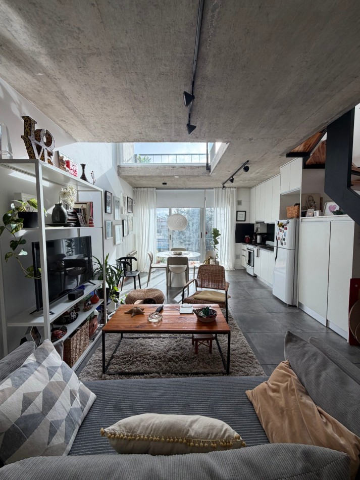 DEPARTAMENTO DOS AMBIENTES EN LOFT CON DOBLE BALCON TERRAZA. CHAUVIN 