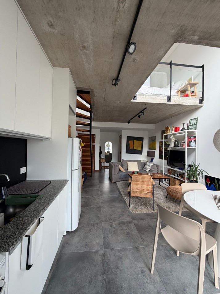 DEPARTAMENTO DOS AMBIENTES EN LOFT CON DOBLE BALCON TERRAZA. CHAUVIN 