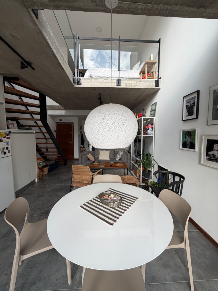 DEPARTAMENTO DOS AMBIENTES EN LOFT CON DOBLE BALCON TERRAZA. CHAUVIN 