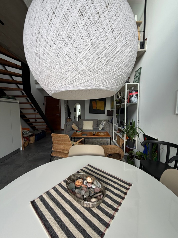 DEPARTAMENTO DOS AMBIENTES EN LOFT CON DOBLE BALCON TERRAZA. CHAUVIN 