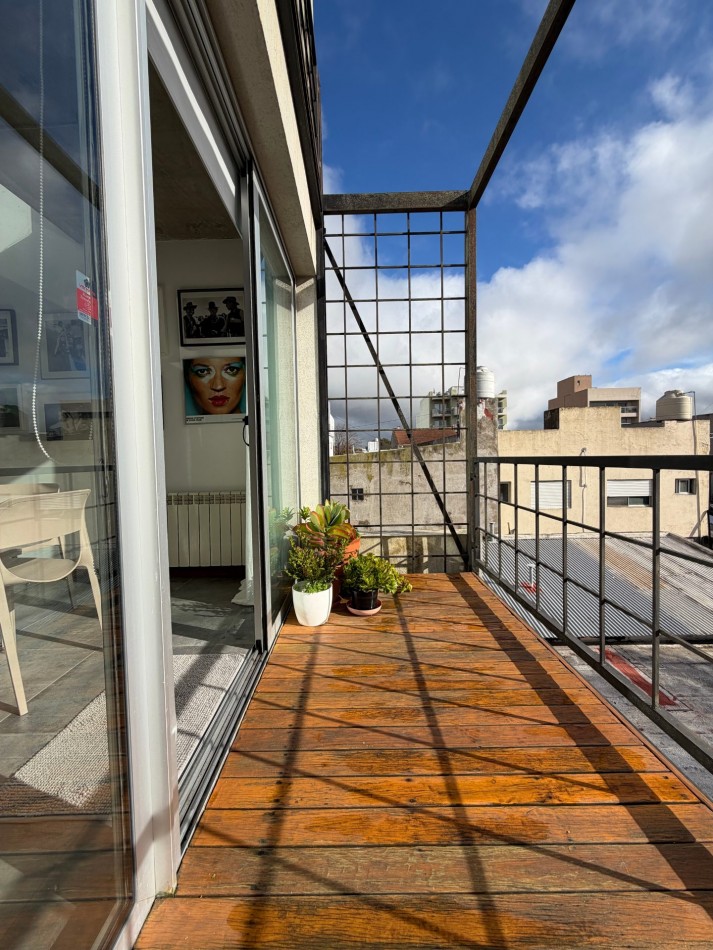 DEPARTAMENTO DOS AMBIENTES EN LOFT CON DOBLE BALCON TERRAZA. CHAUVIN 