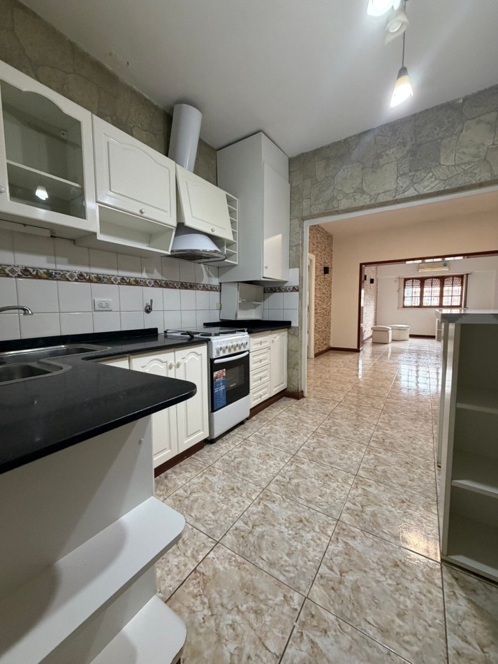 PH TRES AMBIENTES SIN EXPENSAS - ALQUILER 24 MESES - BARRIO SAN JUAN