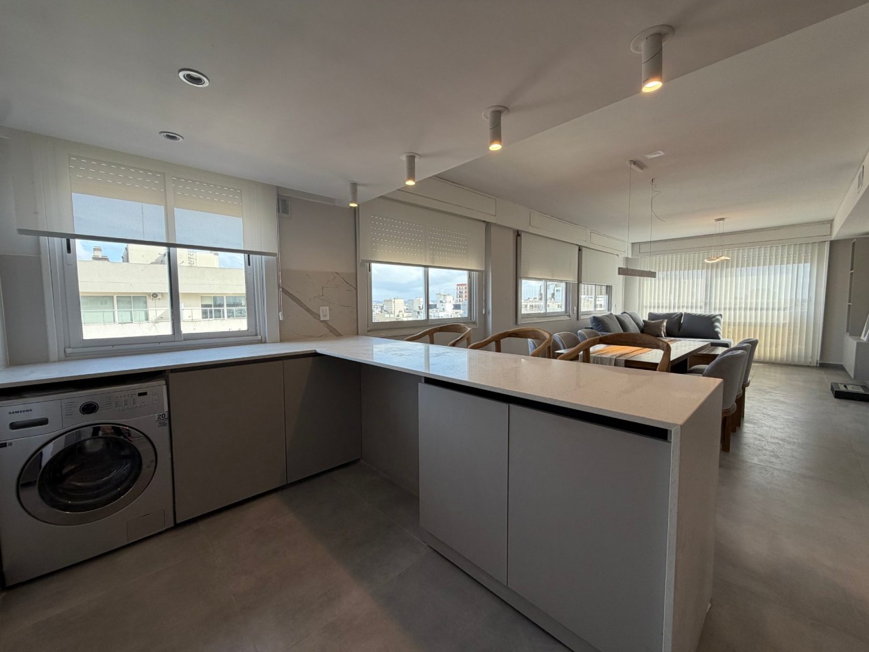 VENTA 4 AMBIENTES CON COCHERA Y VISTA AL MAR - ZONA TORREON