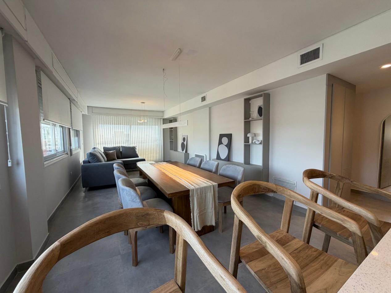 VENTA 4 AMBIENTES CON COCHERA Y VISTA AL MAR - ZONA TORREON