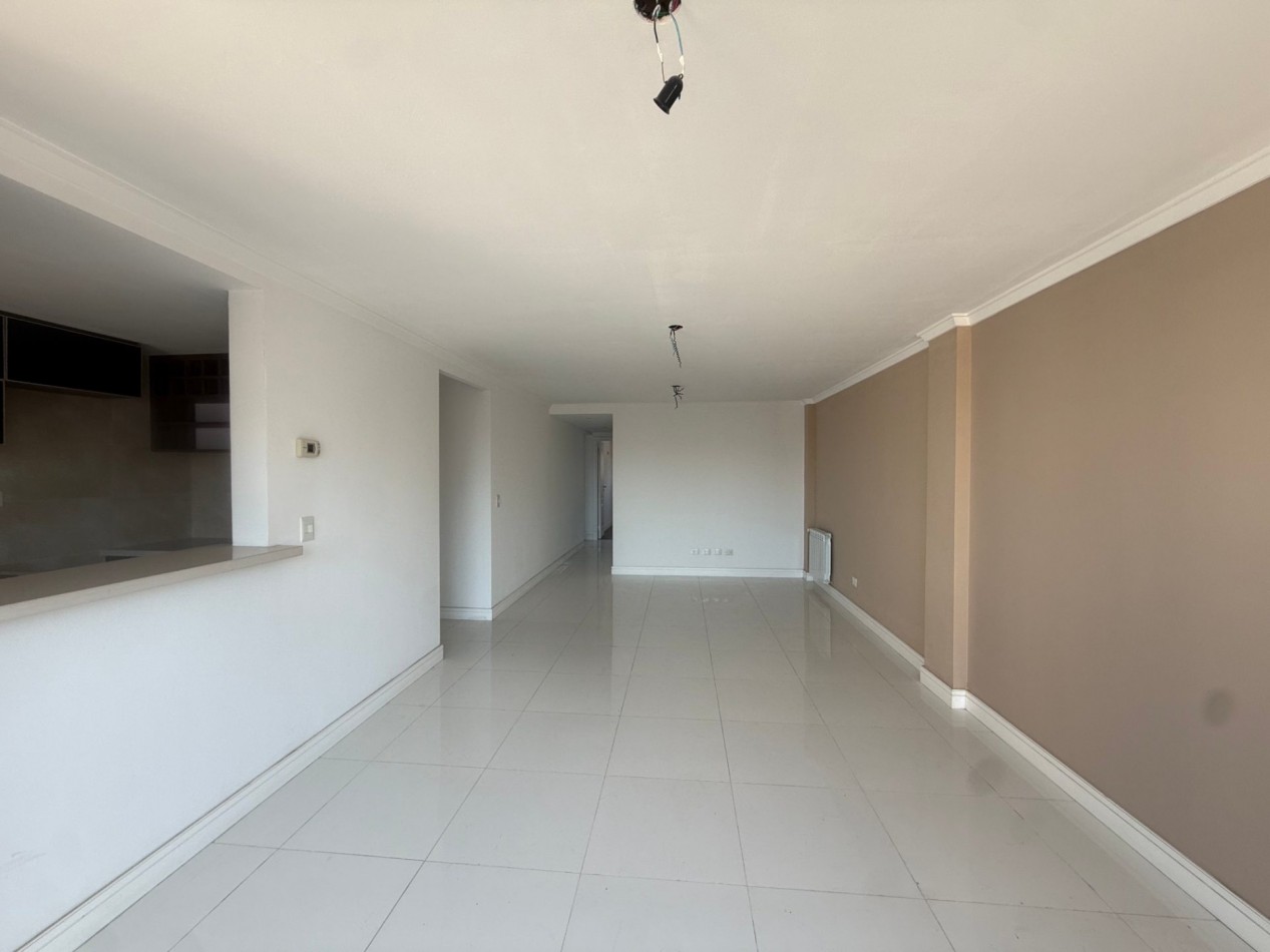 3 AMBIENTES A ESTRENAR CON COCHERA - EDIFICIO DAMAR IX - PLAZA MITRE