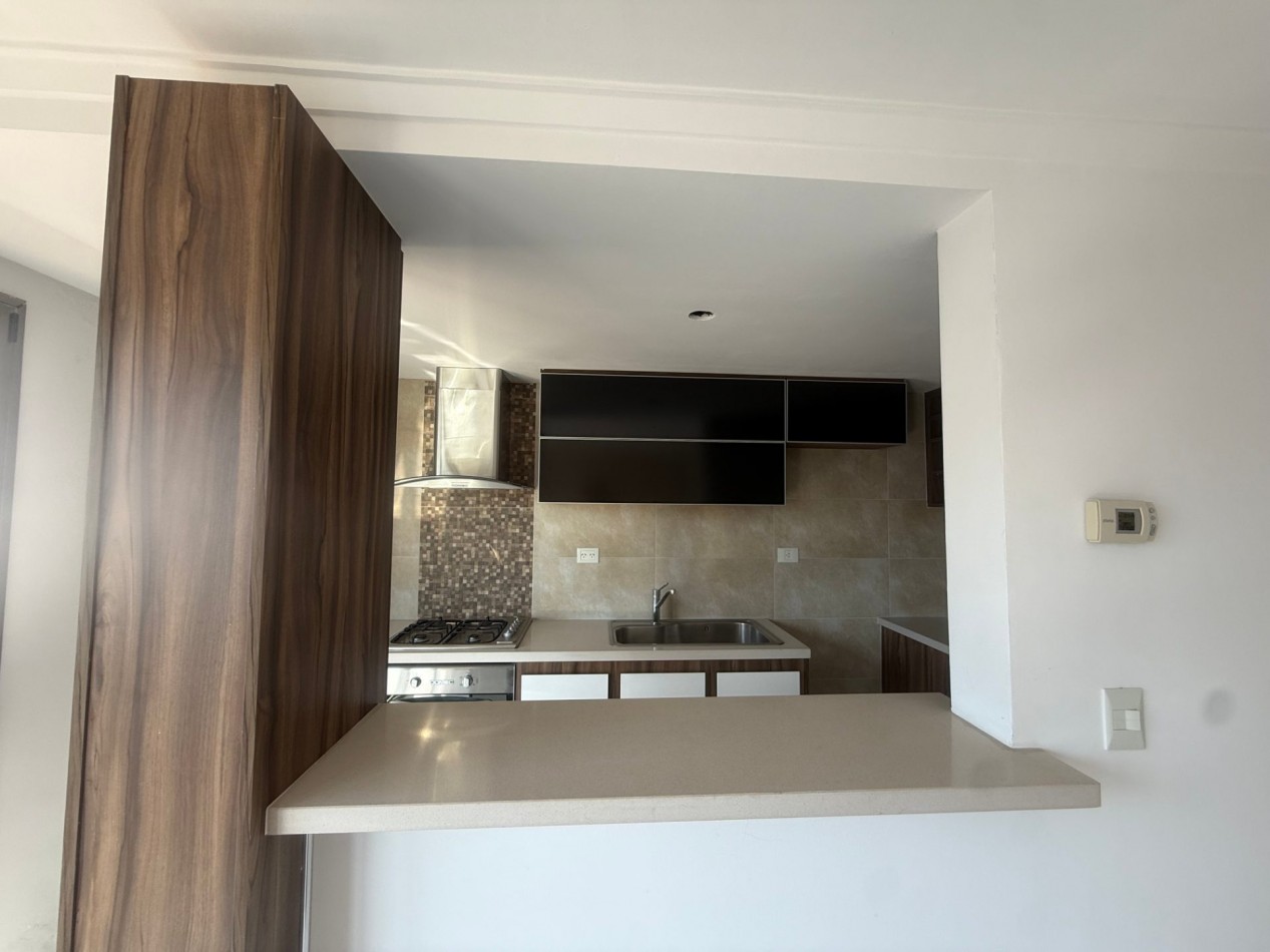 3 AMBIENTES A ESTRENAR CON COCHERA - EDIFICIO DAMAR IX - PLAZA MITRE
