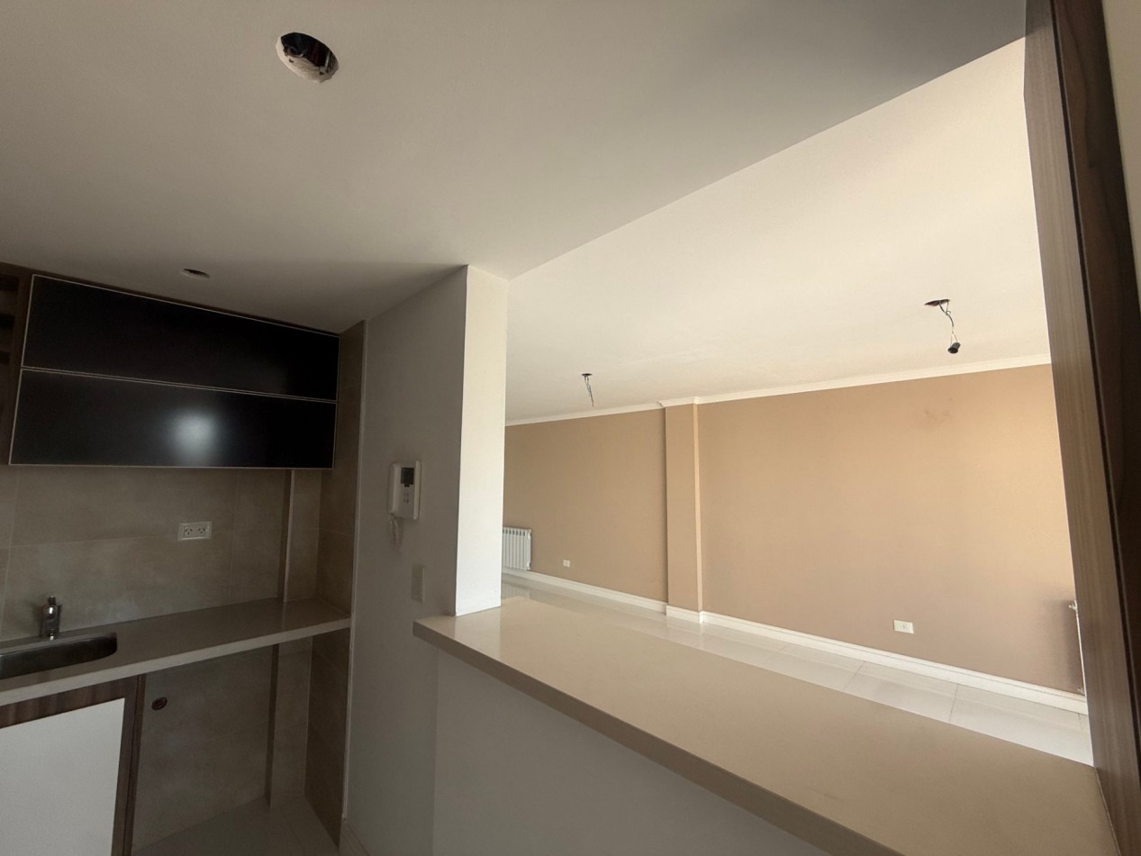 3 AMBIENTES A ESTRENAR CON COCHERA - EDIFICIO DAMAR IX - PLAZA MITRE