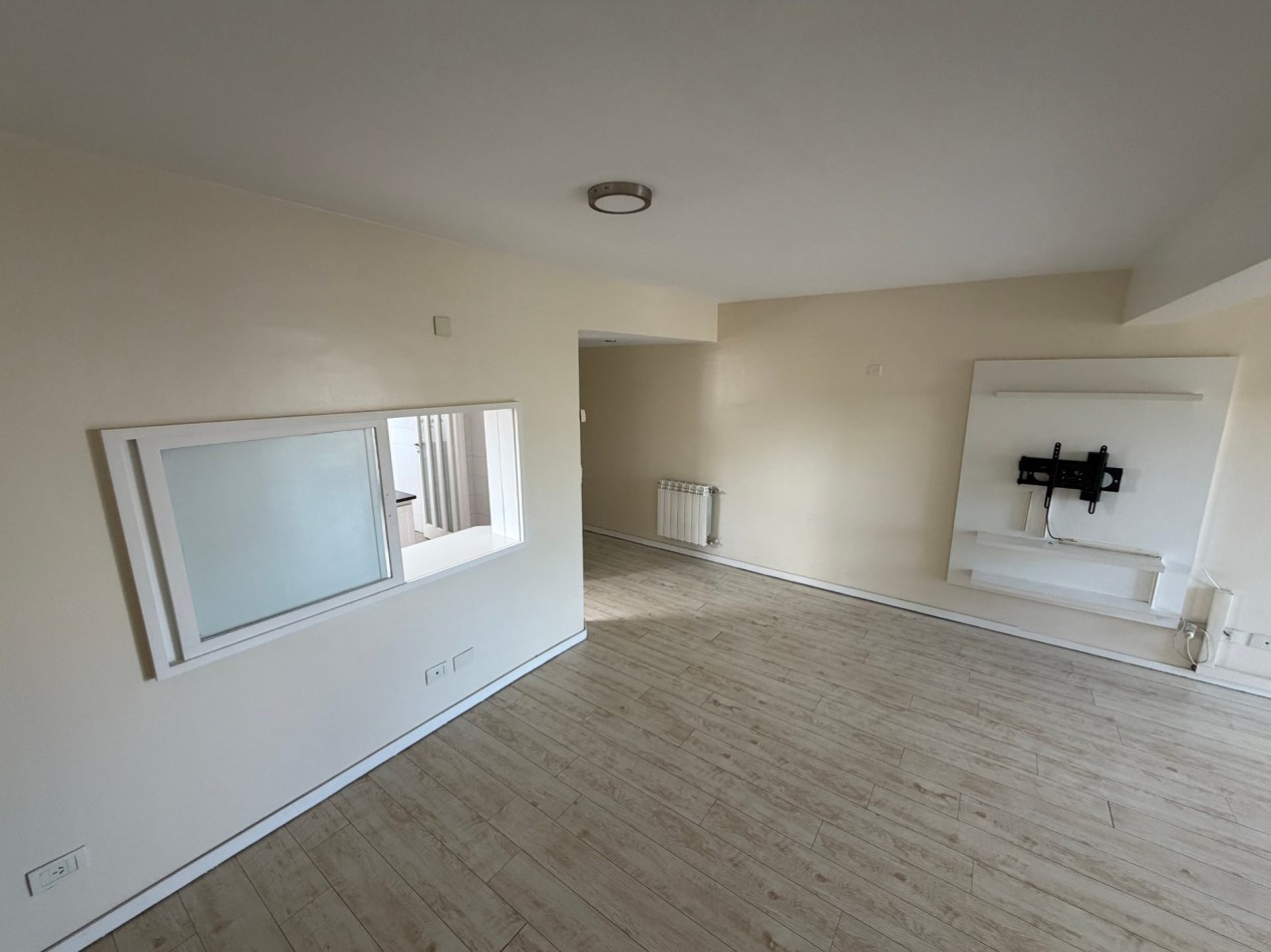 VENTA 4 AMBIENTES EN DUPLEX CON COCHERA - APTO CREDITO - ZONA GUEMES