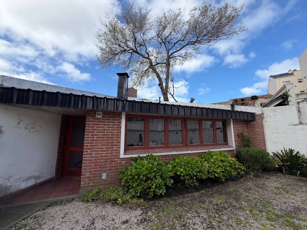 VENTA 4 AMBIENTES EN DUPLEX CON COCHERA - APTO CREDITO - ZONA GUEMES