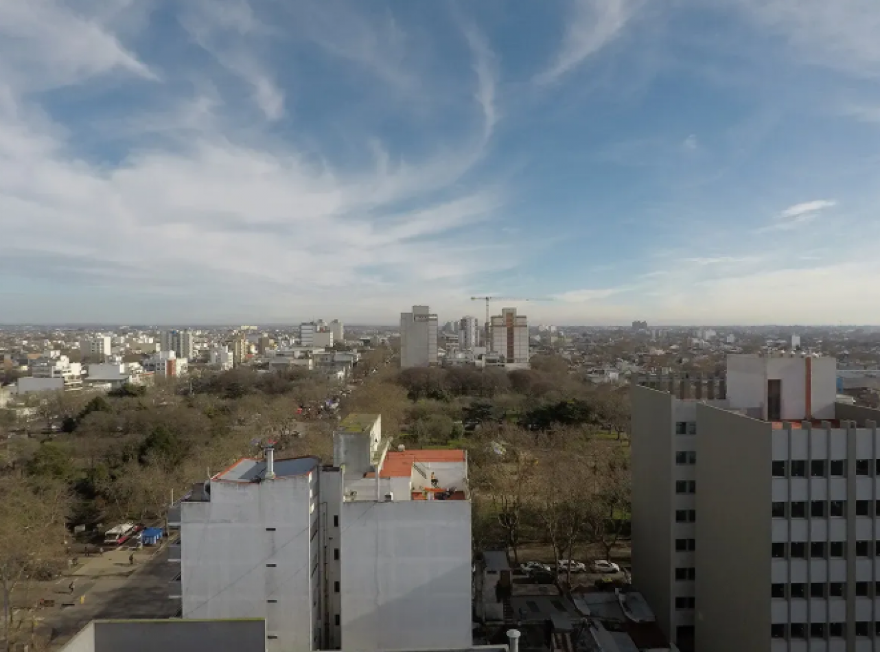 ALQUILER 24 MESES MONOAMBIENTE RECICLADO CON VISTA PANORAMICA - MACROCENTRO
