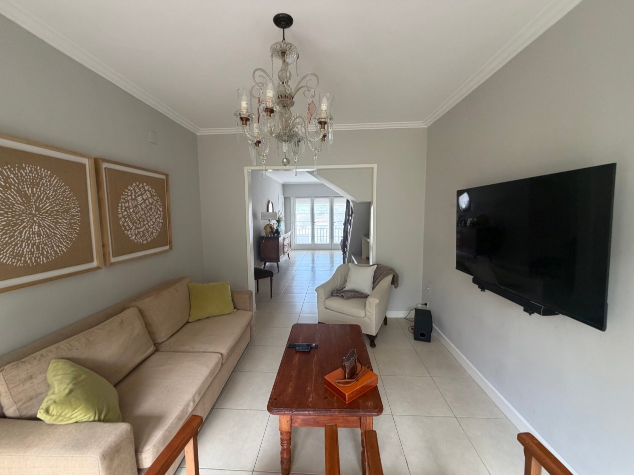 CASA DE 4 AMBIENTES EN BARRIO SAN CARLOS - APTA A CREDITO