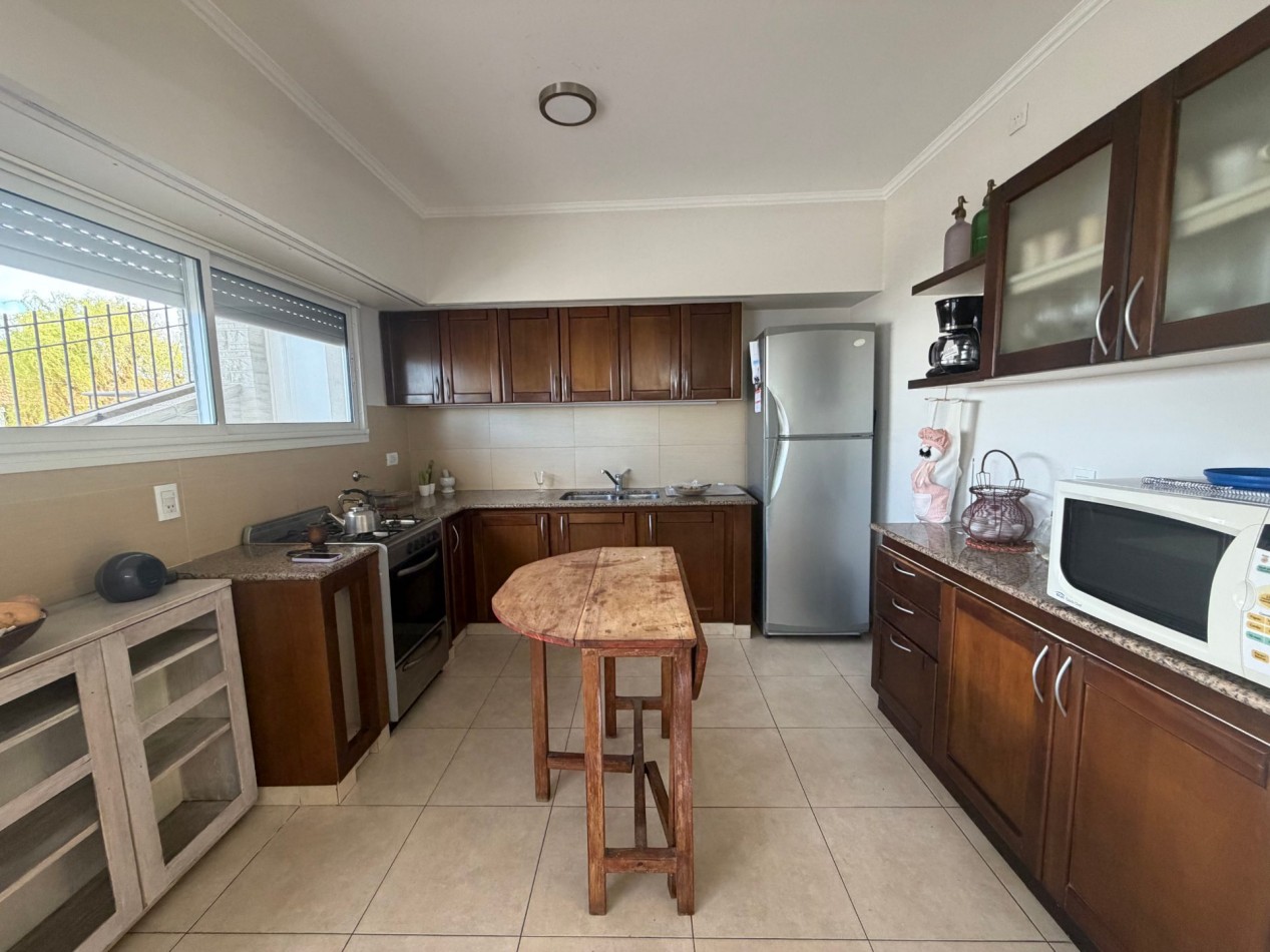 CASA DE 4 AMBIENTES EN BARRIO SAN CARLOS - APTA A CREDITO