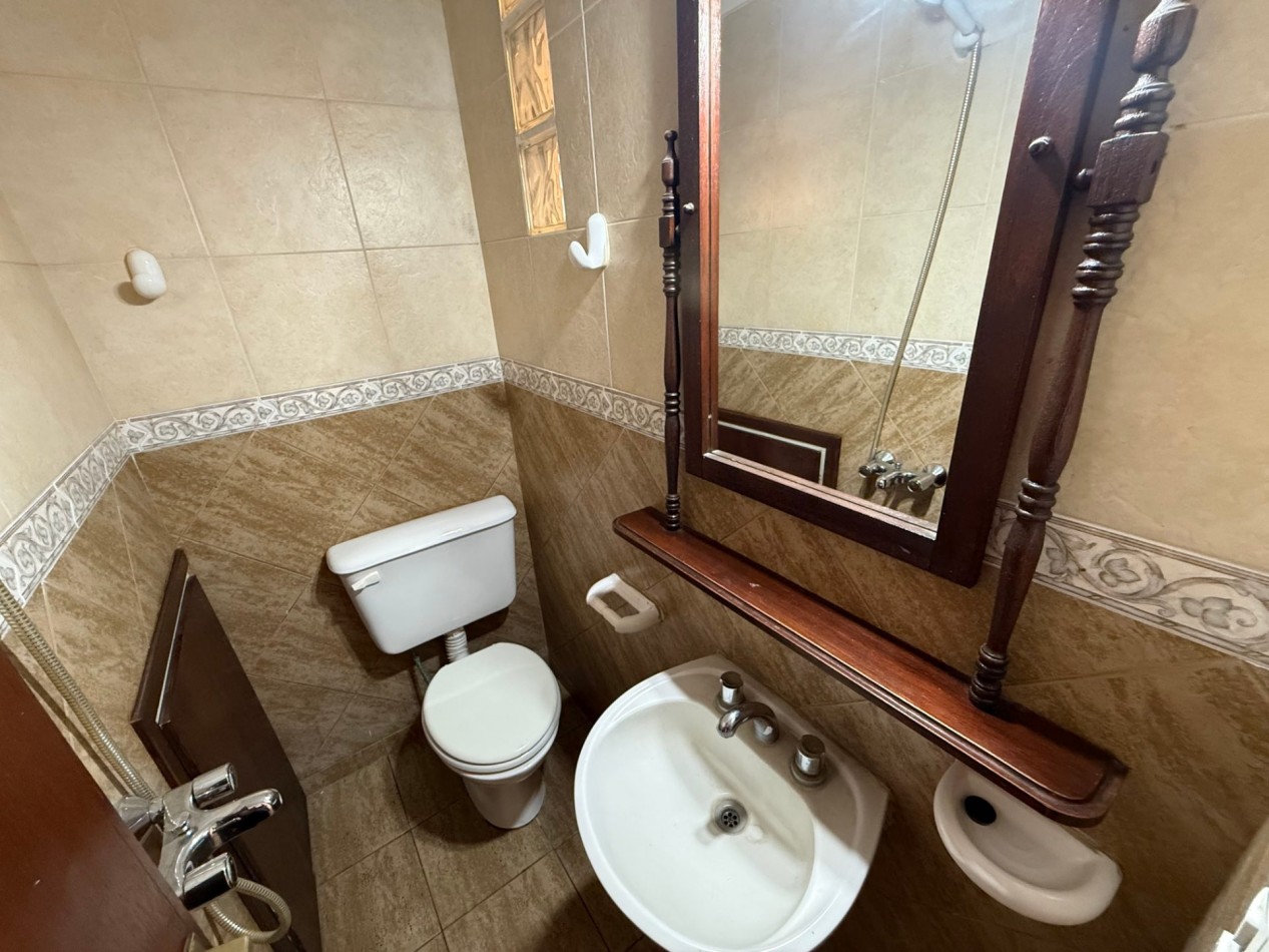 ALQUILER IMPORTANTE CHALET DE USO COMERCIAL-PROFESIONAL SOBRE AV. PASO