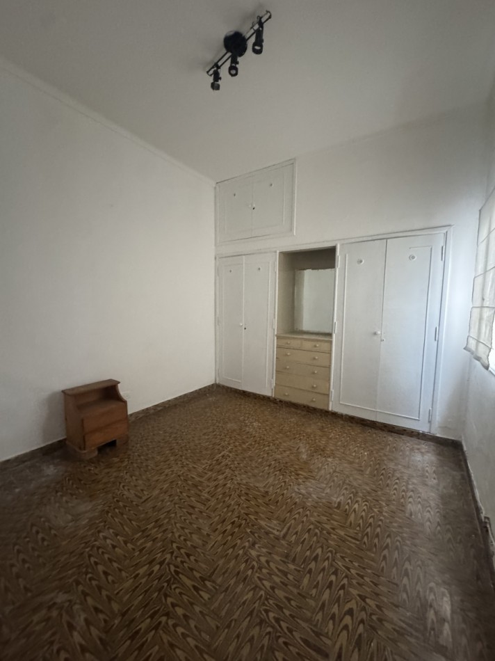 PH DOS AMBIENTES CON PATIO PARA RECICLAR EN BARRIO SAN JOSE MAR DEL PLATA 