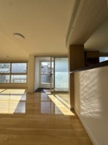 SEMIPISO DE TRES AMBIENTES CON COCHERA .PLAZA MITRE MAR DEL PLATA