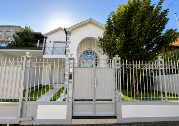 CASA DE CATEGORIA EN LO MEJOR DEL BARRIO SAN CARLOS. MAR DEL PLATA