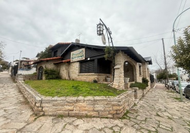 ALQUILER CLASICO CHALET EN ESQUINA USO COMERCIAL-PROFESIONAL ZONA GUEMES. MAR DEL PLATA